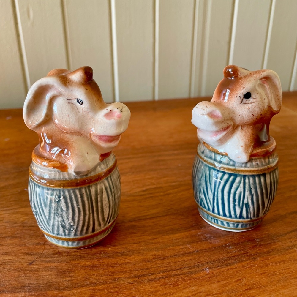 Vintage donkey set of salt and pepper shakers